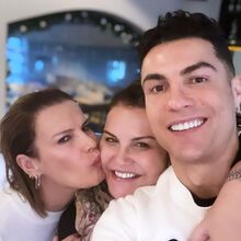 Elma Aveiro, Katia Aveiro, Cristiano Ronaldo