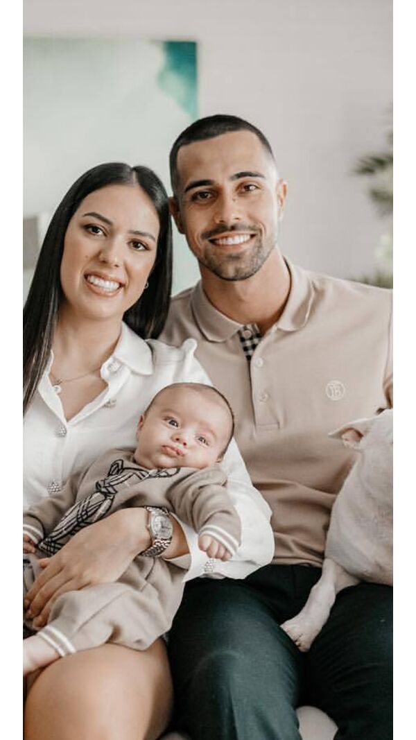 Diogo Costa, mulher e filho