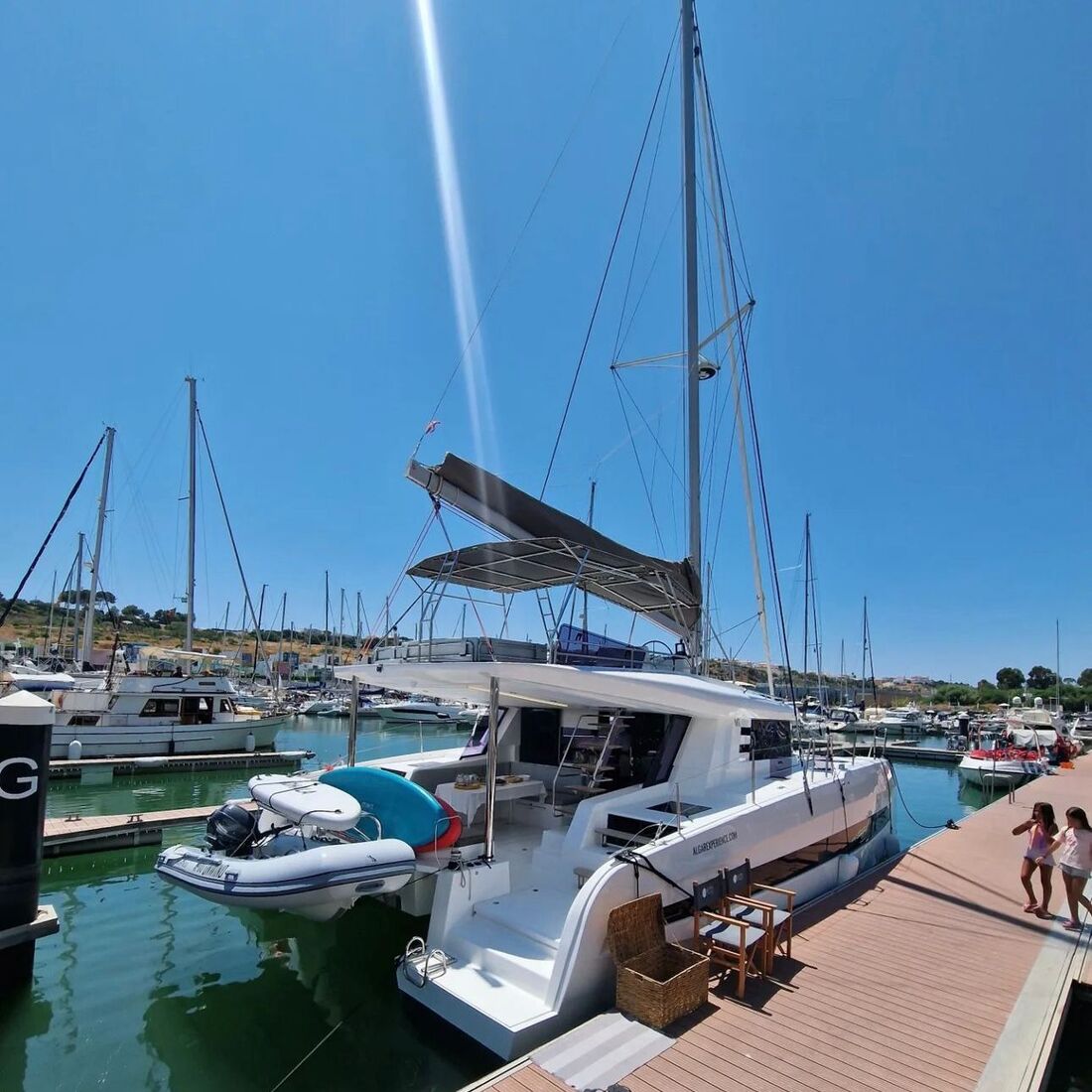 Carolina Patrocínio, barco