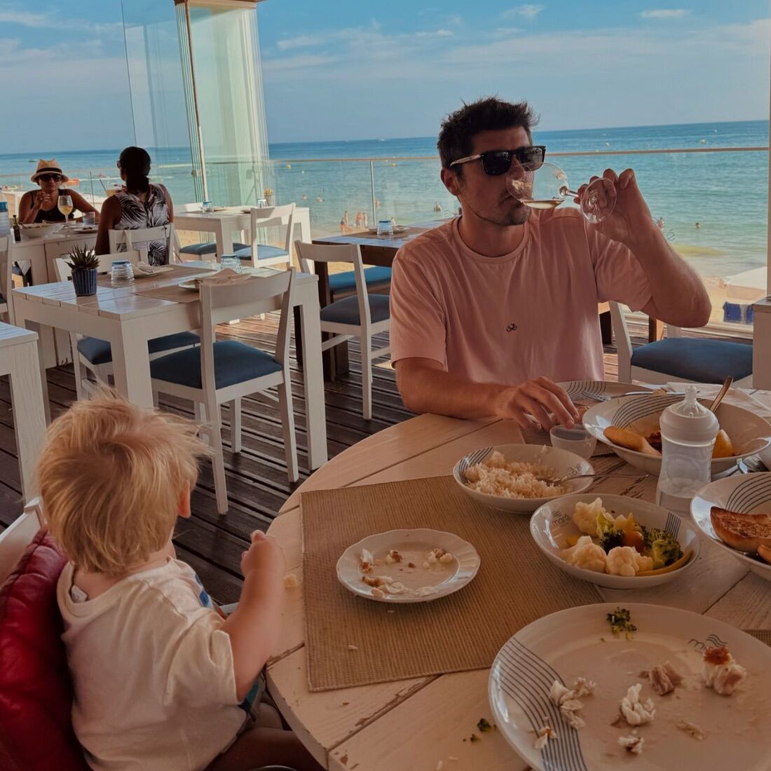 Férias, Lourenço Ortigão, Kelly Bailey