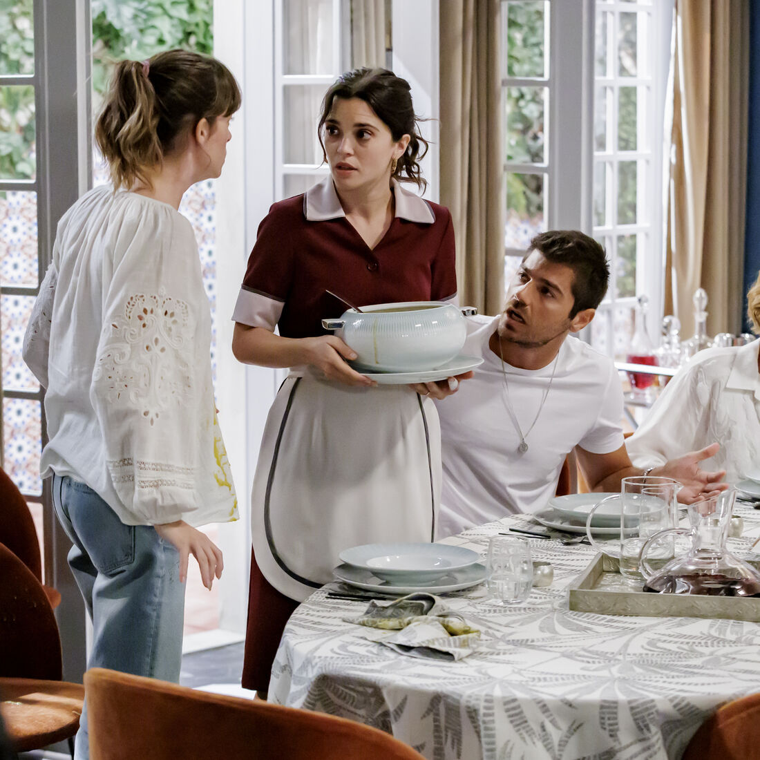 'A Promessa': Victoria Guerra, Joana Ribeiro, Ana Padrão, Lourenço Ortigão