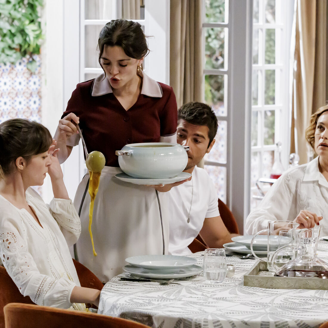 'A Promessa': Victoria Guerra, Joana Ribeiro, Ana Padrão, Lourenço Ortigão