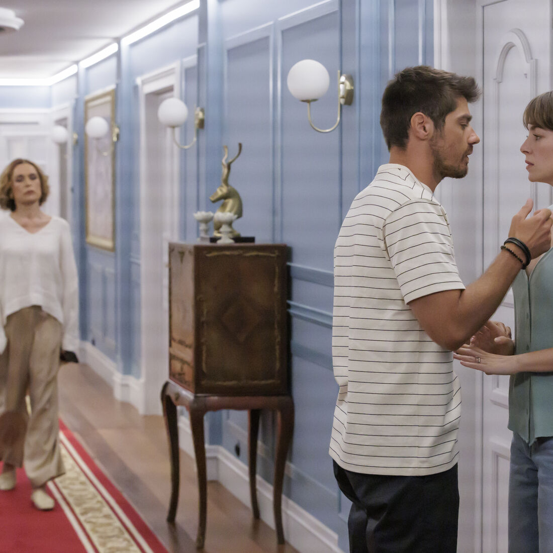 A Promessa': Victoria Guerra, Lourenço Ortigão, Ana Padrão