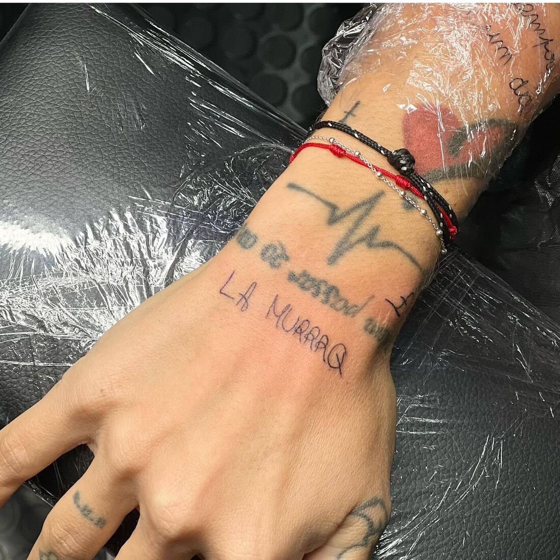 Fanny, irmã, tatuagens