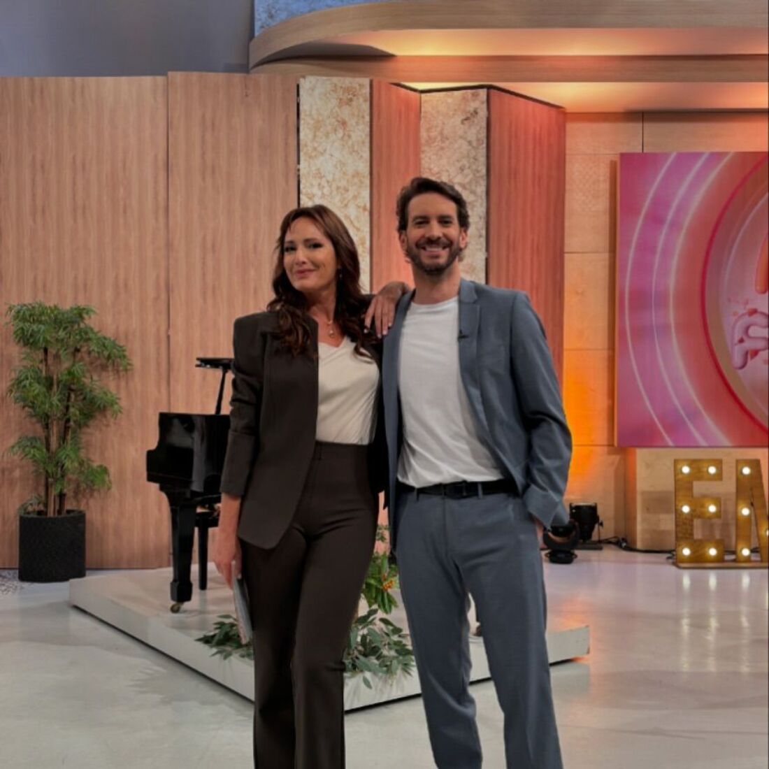 Fernanda Serrano, Idevor Mendonça