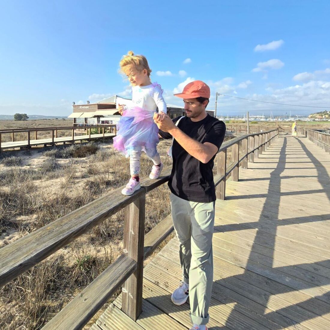 Tiago Teotónio Pereira, filha