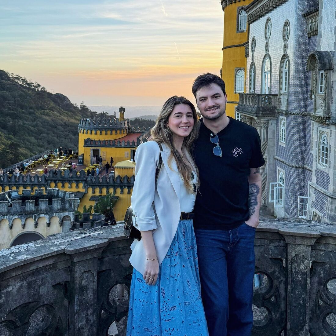 Felipe Neto, Juliane Gonçalves