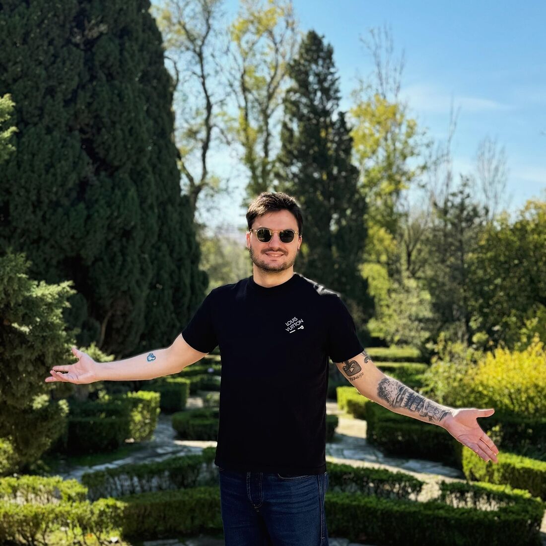 Felipe Neto, Juliane Gonçalves