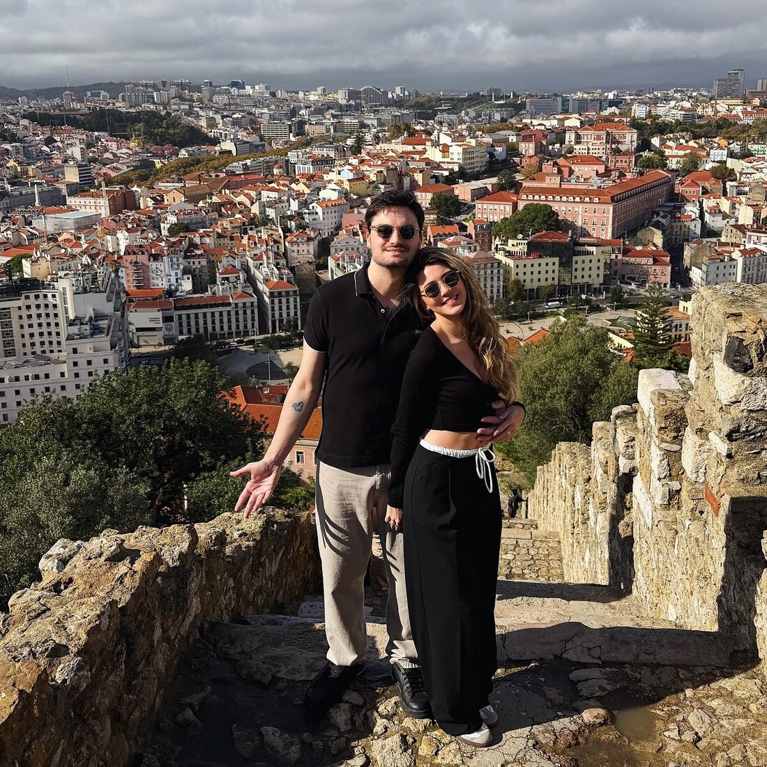 Felipe Neto, Juliane Gonçalves