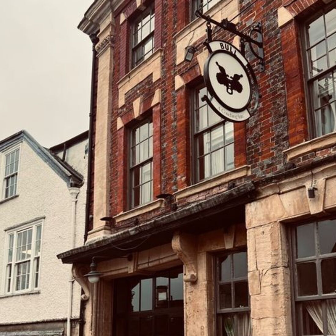 Cristina Ferreira, Burford