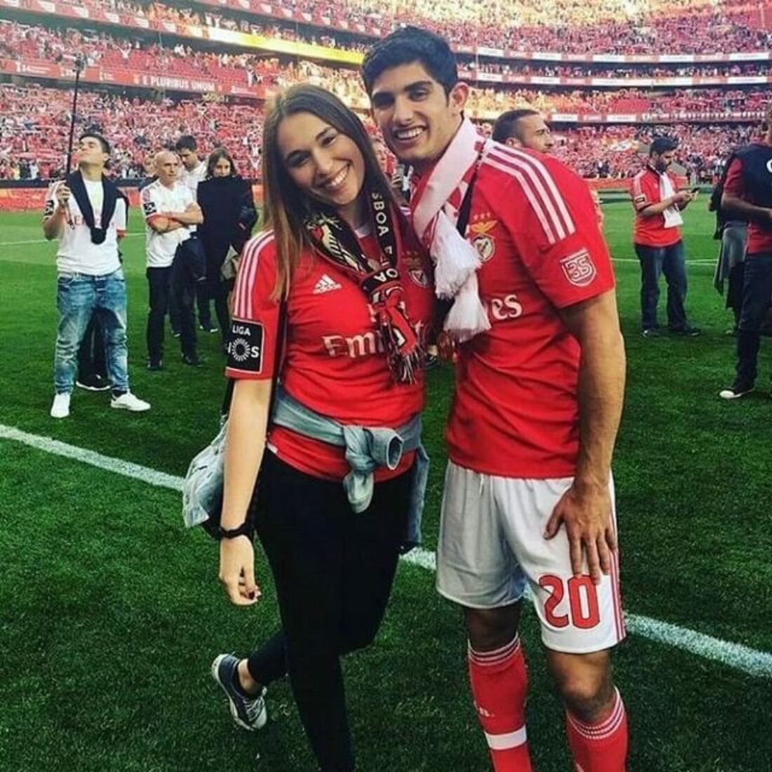 Madalena de Moura Neves, Gonçalo Guedes