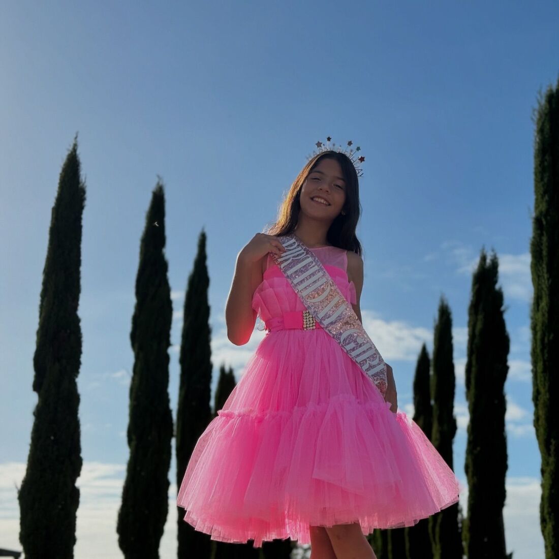 A história de Victoria Nicole, a jovem que pode vencer a Eurovisão