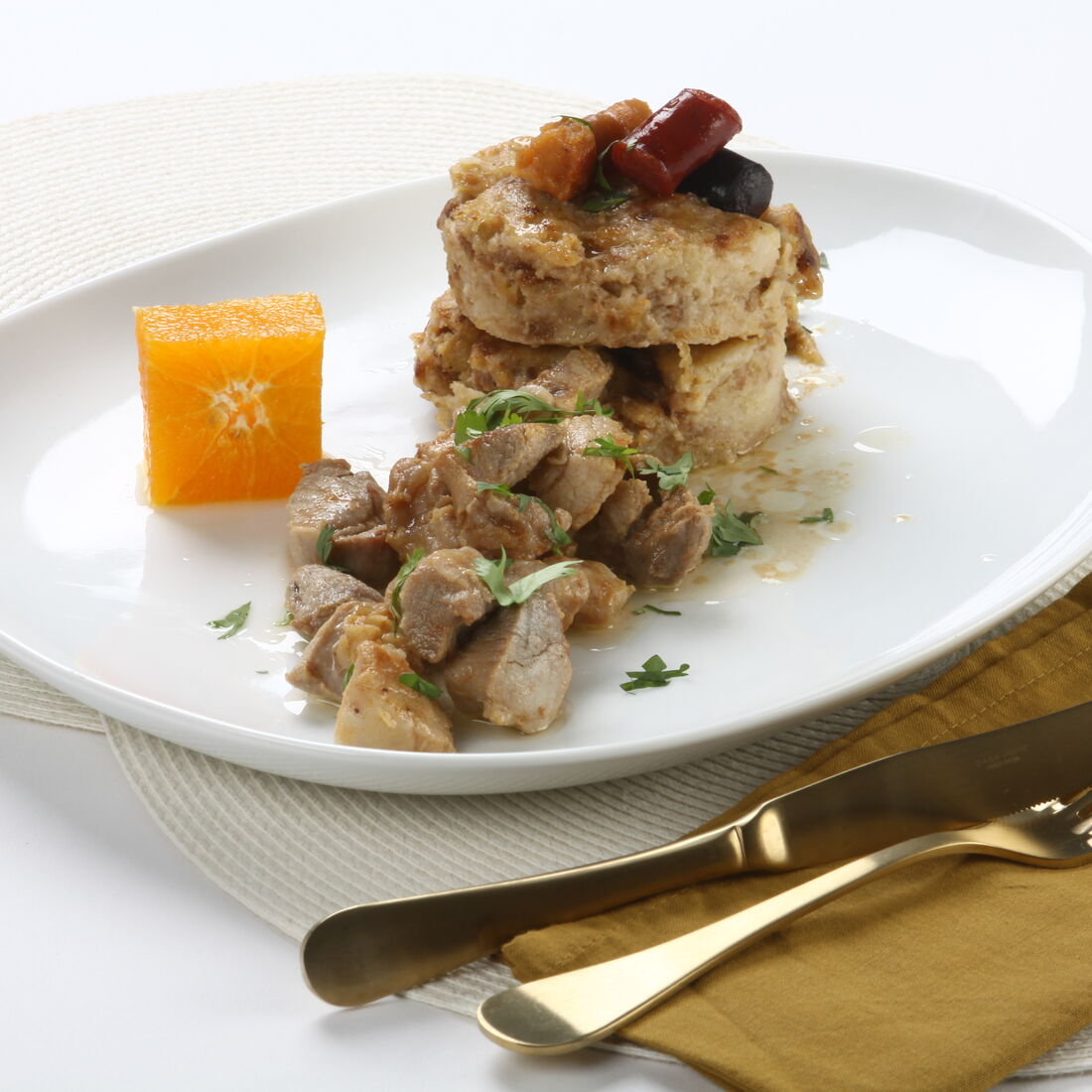 Rojões com Migas de Enchidos