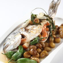 Dourada com Frutos do Mar e Castanhas