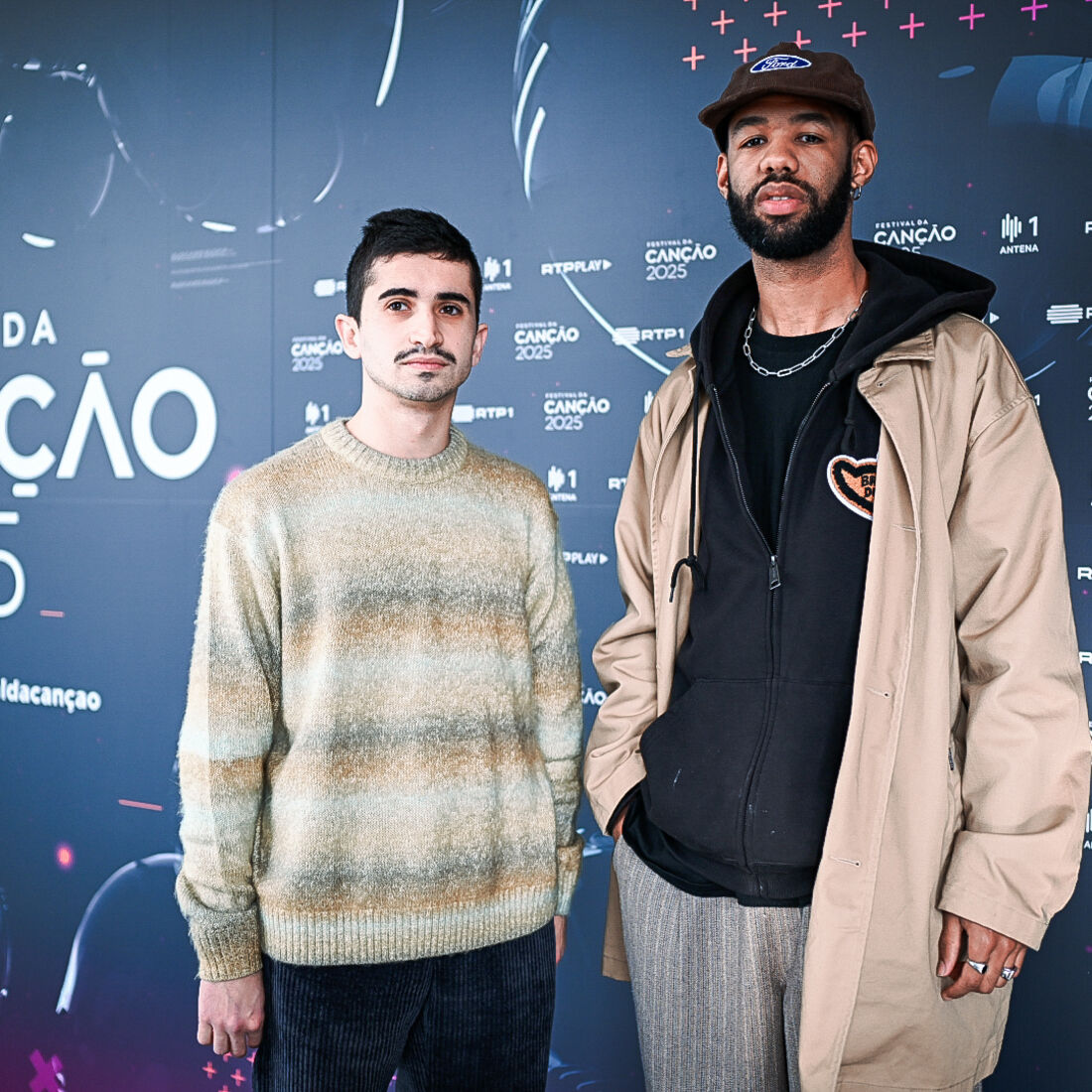 TOTA (à esq.) com EU.CLIDES (compositor do tema)