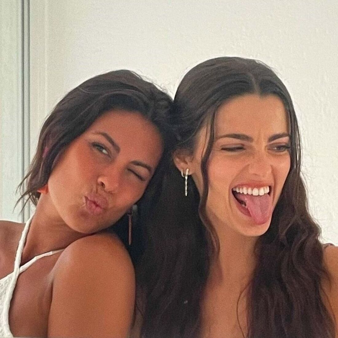 Joana Aguiar, Carolina Loureiro