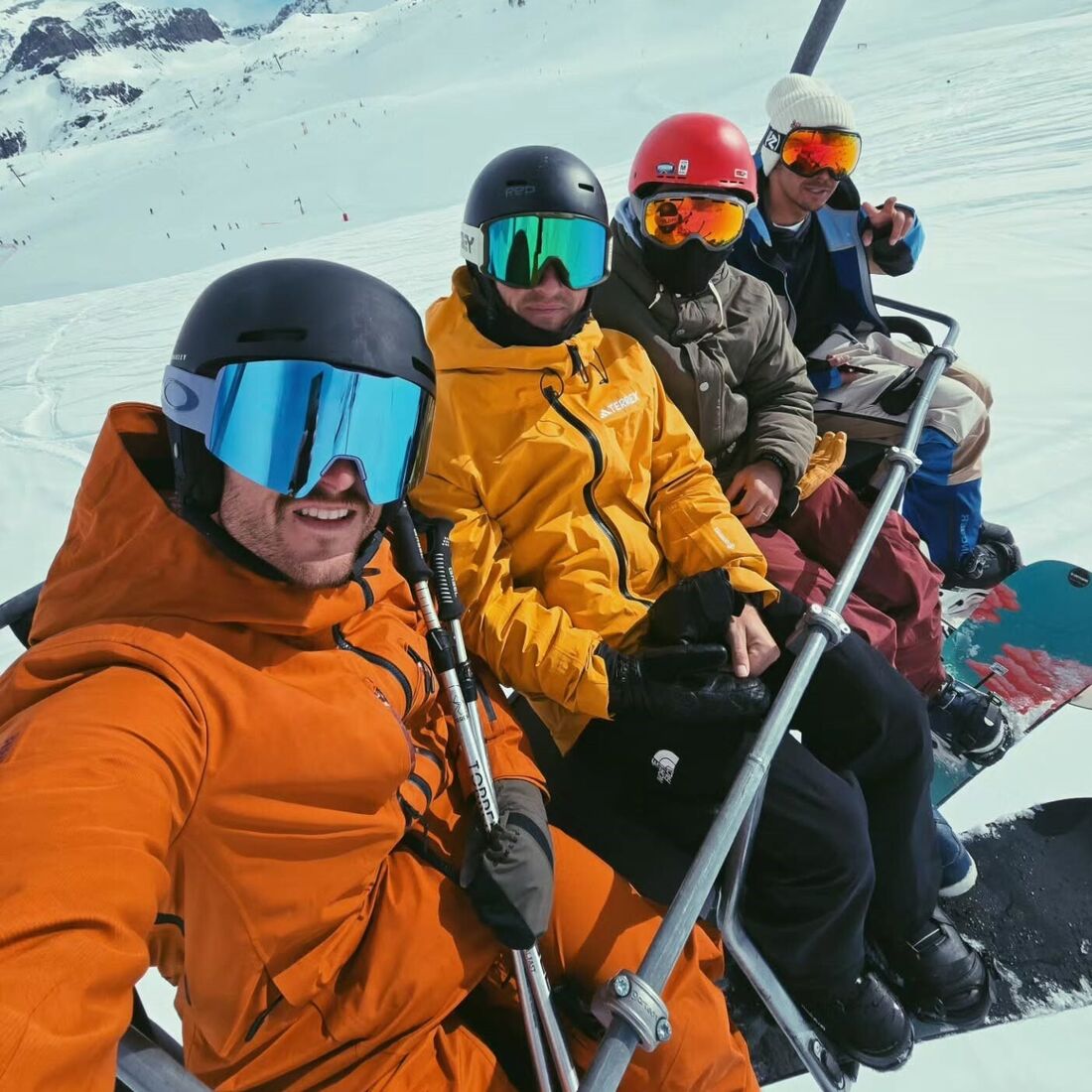 Tiago Teotónio Pereira, neve