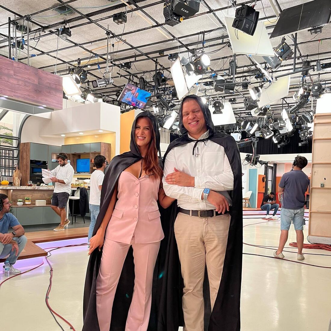 Carolina Palma, Júlio Ferreira, Os Traidores