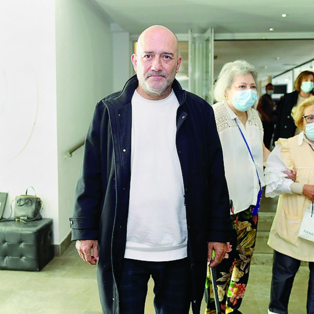 Ex-companheiro, José Raposo, não arreda pé do hospital