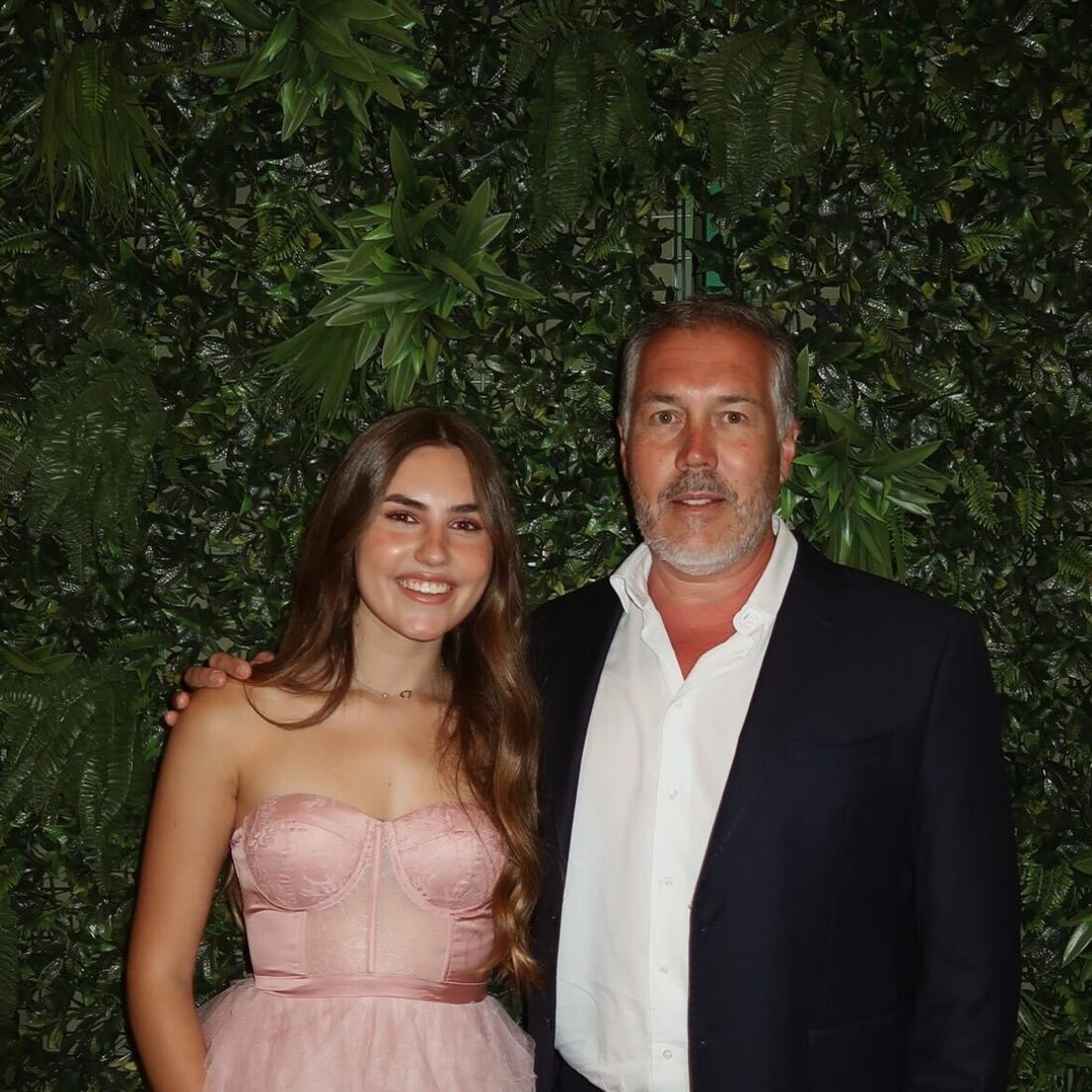 Pedro Miguel Ramos, Laura