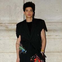 Luís Borges corta o cabelo... e perde a sua imagem de marca