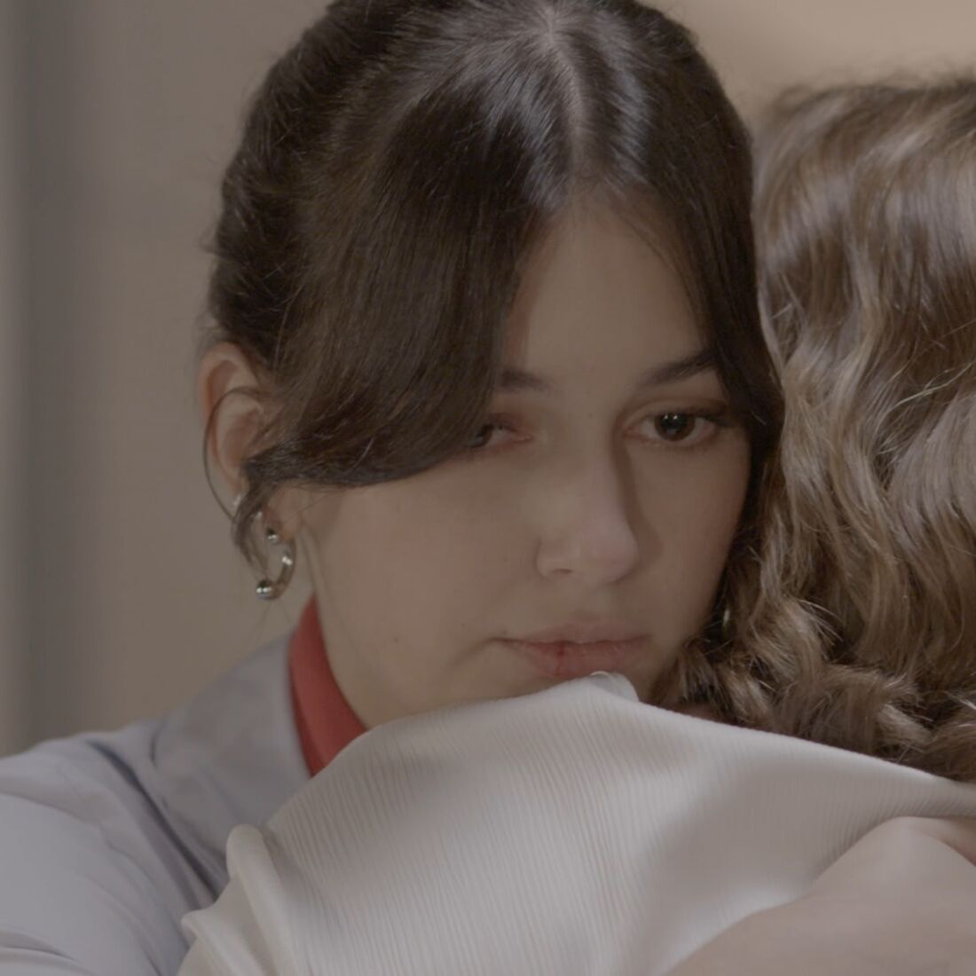 Em 'A Protegida', Anita despede-se de Sofia após ordem de Hector para internamento