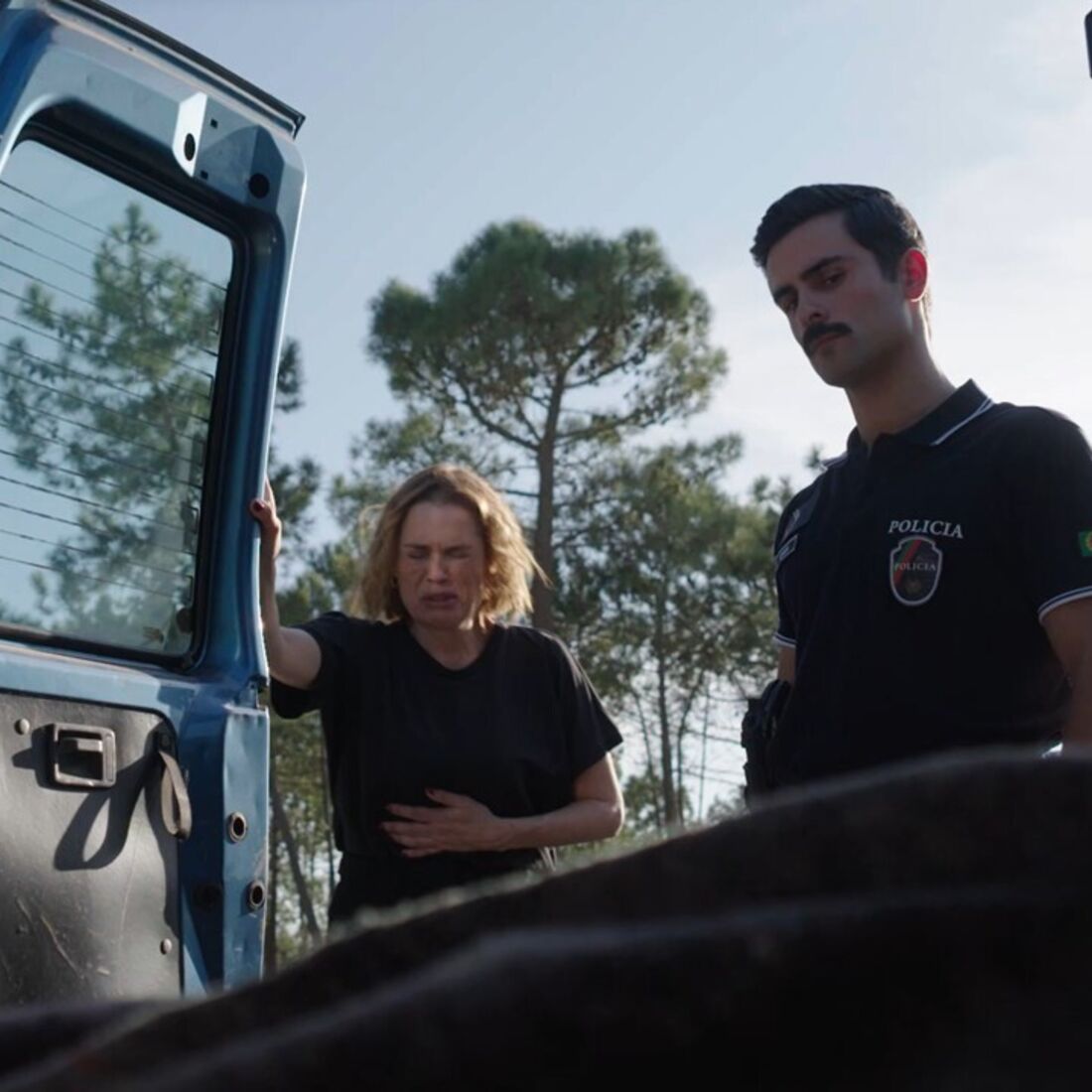 Helena é presa pela polícia após denúncia anónima