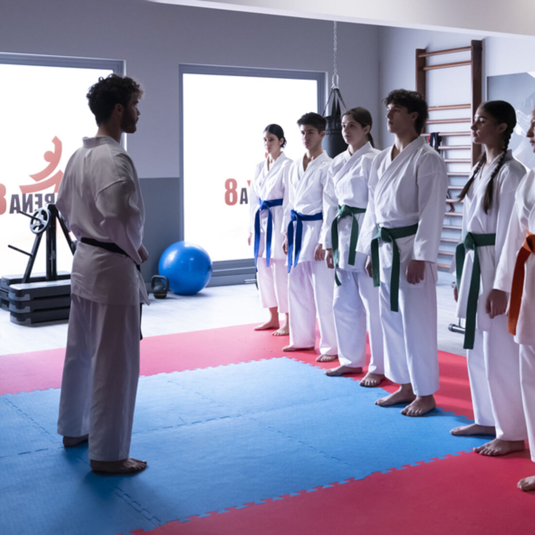 Gonçalo recupera e tenta conquistar Aruna, mas ela rejeita-o