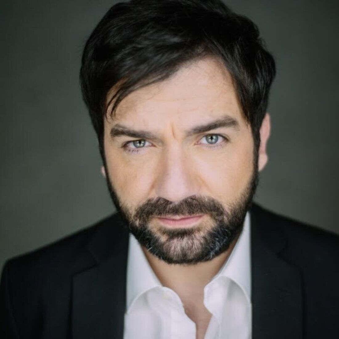 Retrato de Ricardo Araújo Pereira, humorista português