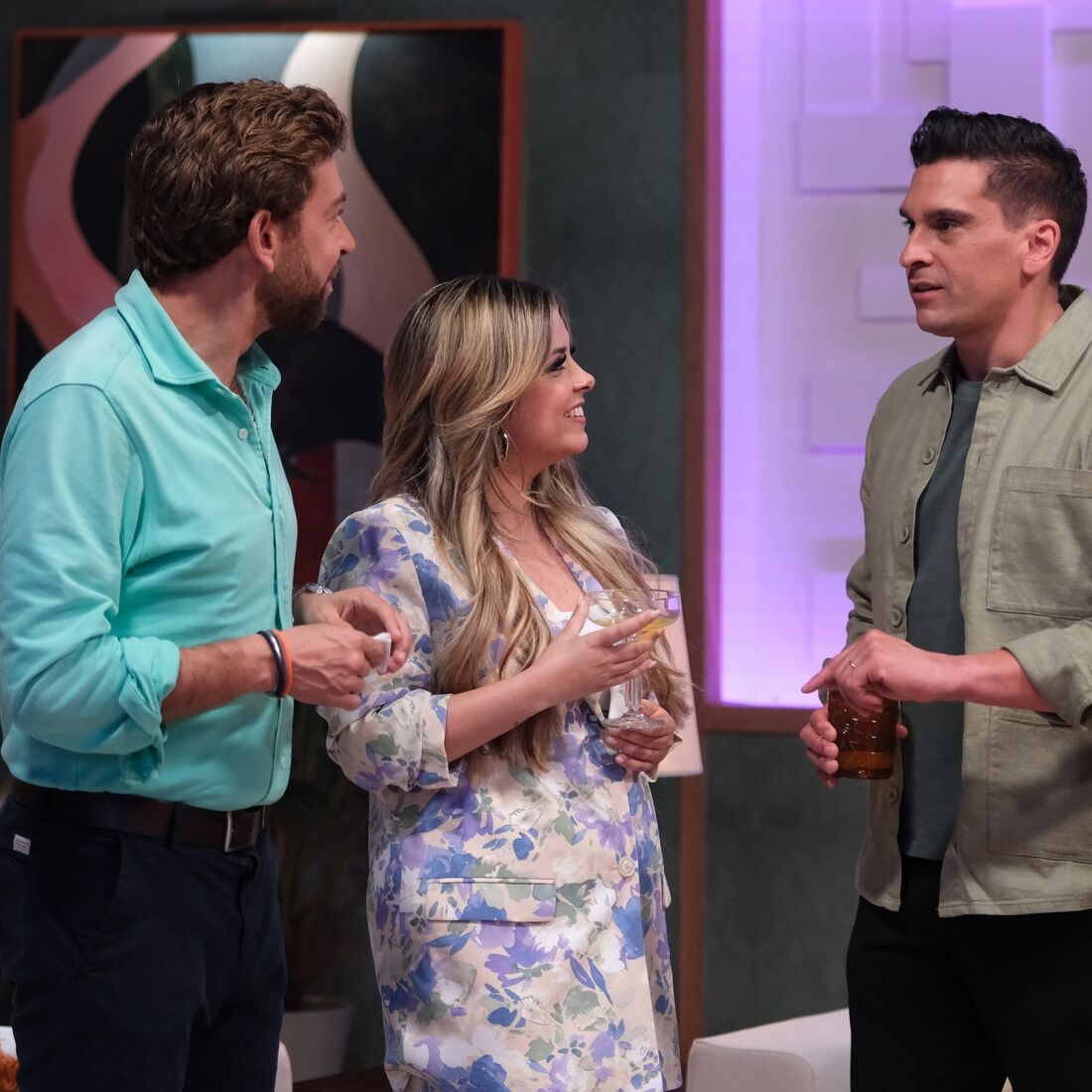 Discussão tensa entre participantes de 'Casados à Primeira Vista' sobre manipulação e acusações