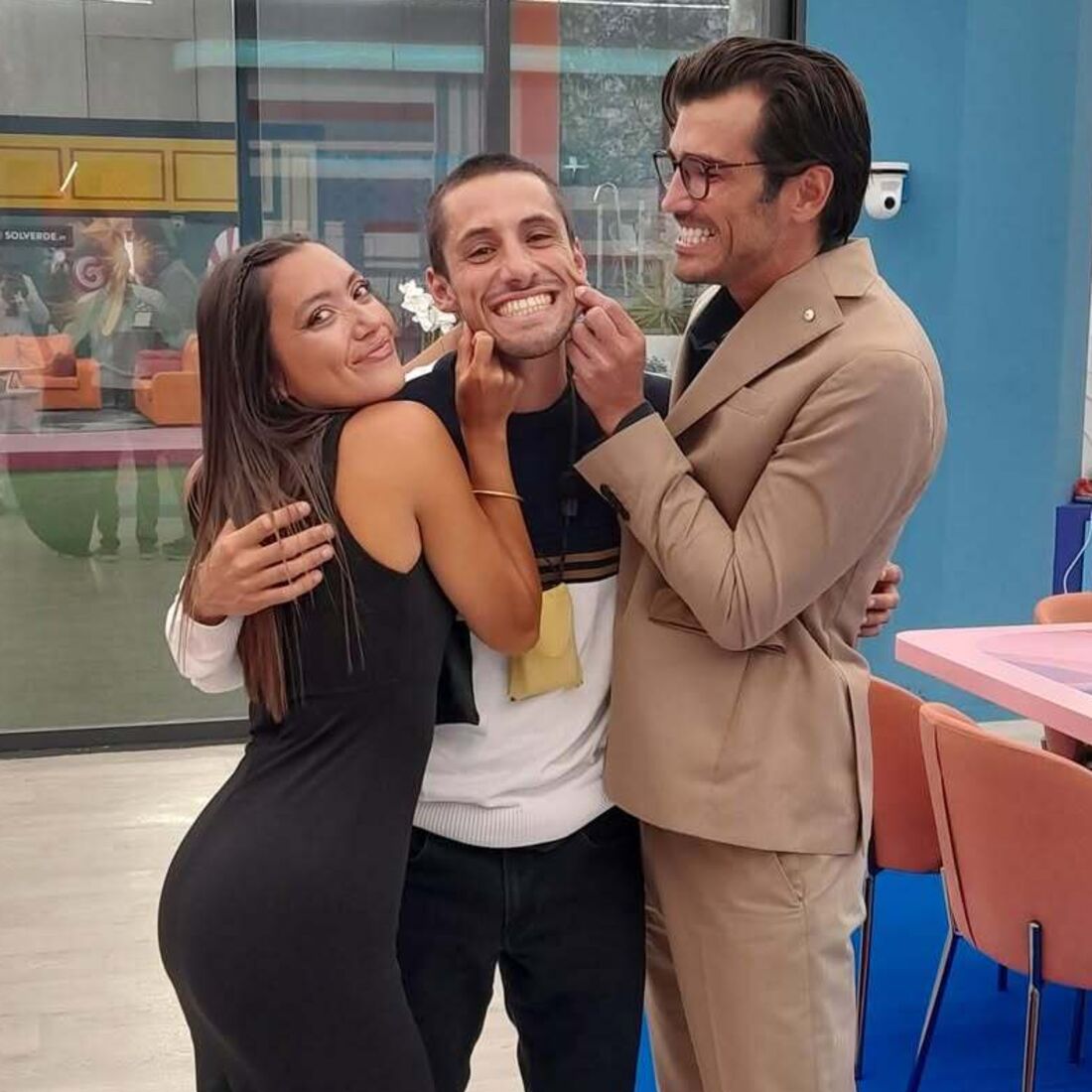 Cláudio Ramos anuncia o primeiro finalista do Big Brother 2025