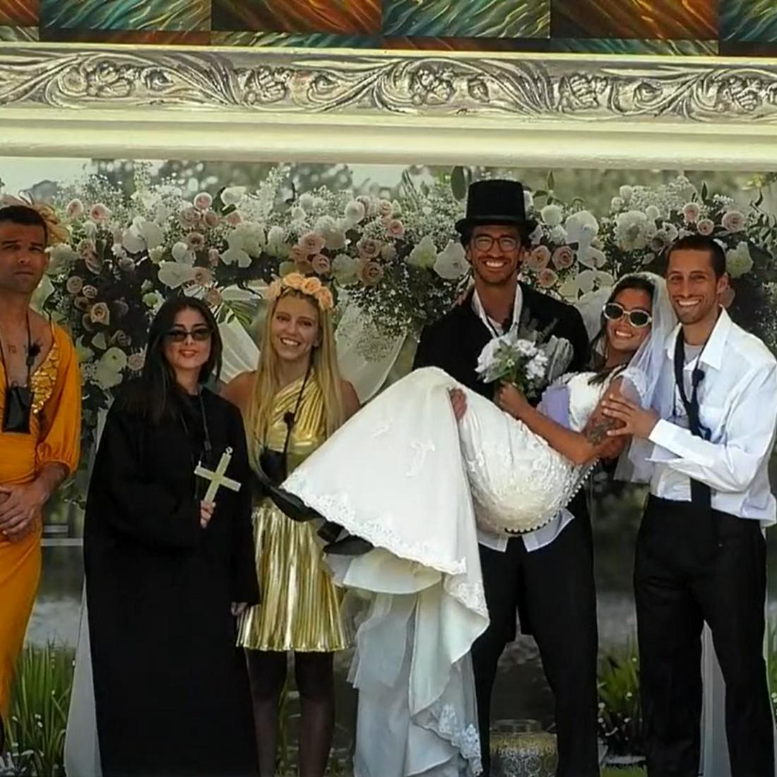 Diogo Bordin e Carolina Braga 'casam' no Big Brother. Luís Gonçalves também presente