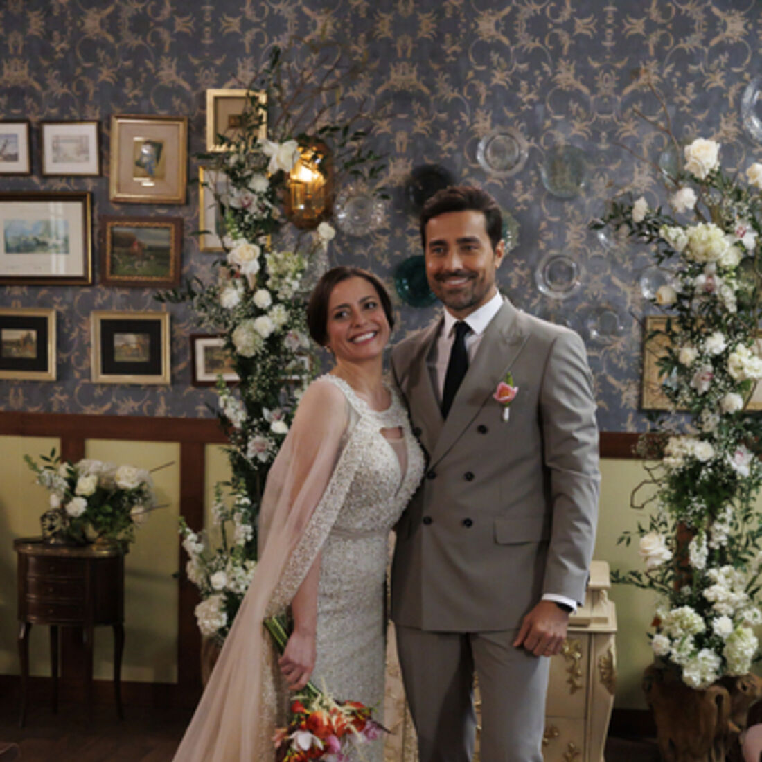 Casamento de Sofia e Vicente em 'A Herança' tem momentos de emoção e juras de amor