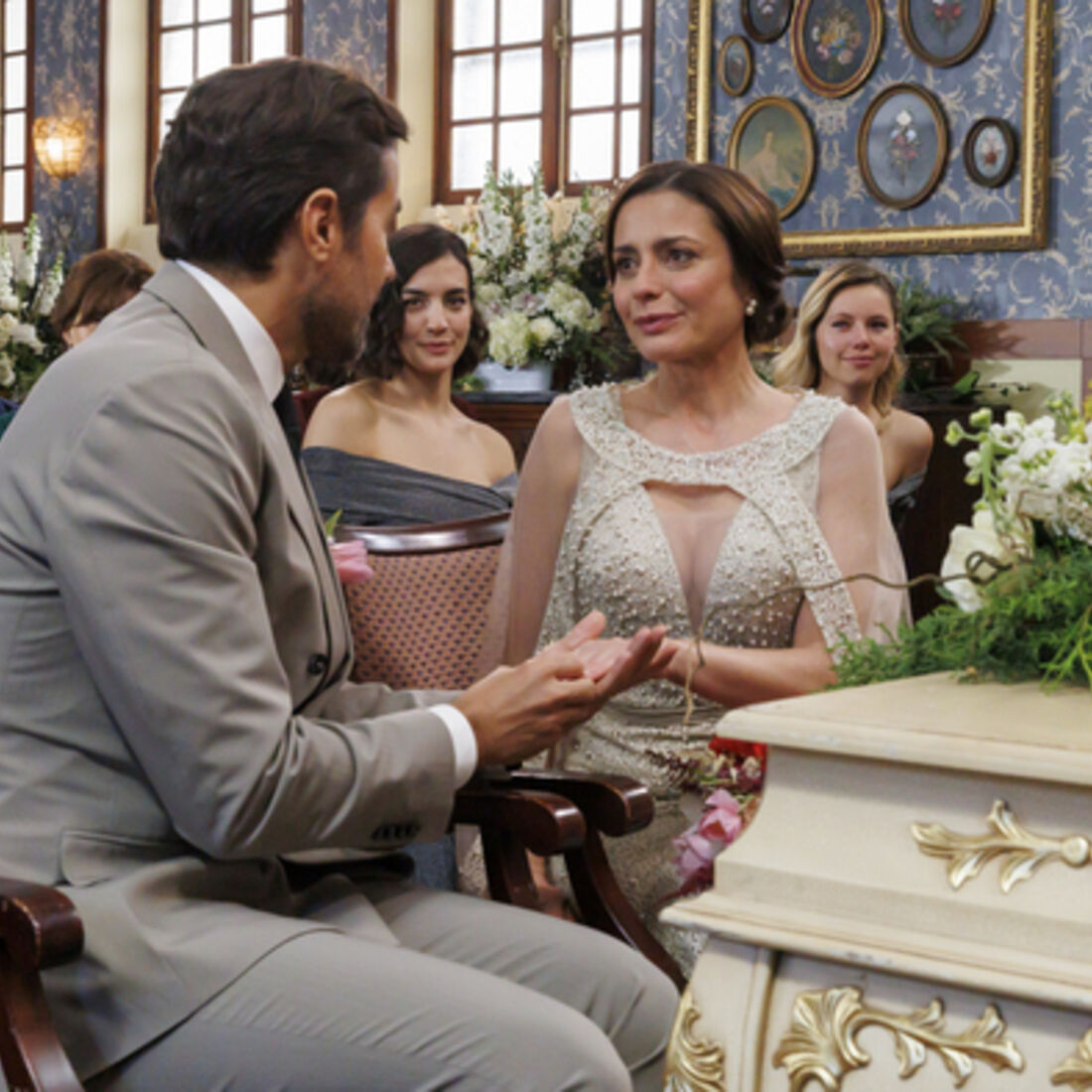 Casamento de Sofia e Vicente em 'A Herança' tem momentos de emoção e juras de amor