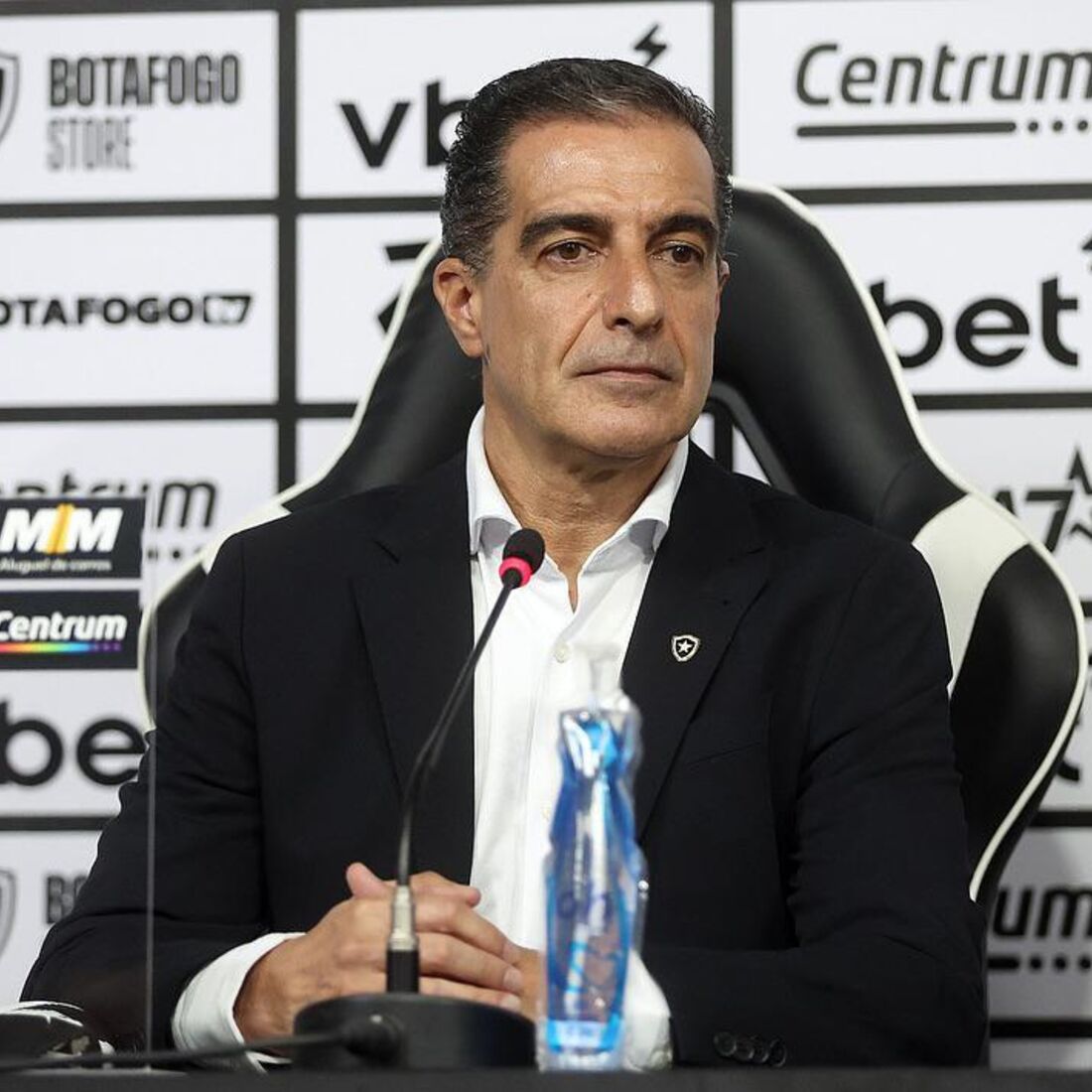 Renato Paiva, treinador do Botafogo, em conferência de imprensa