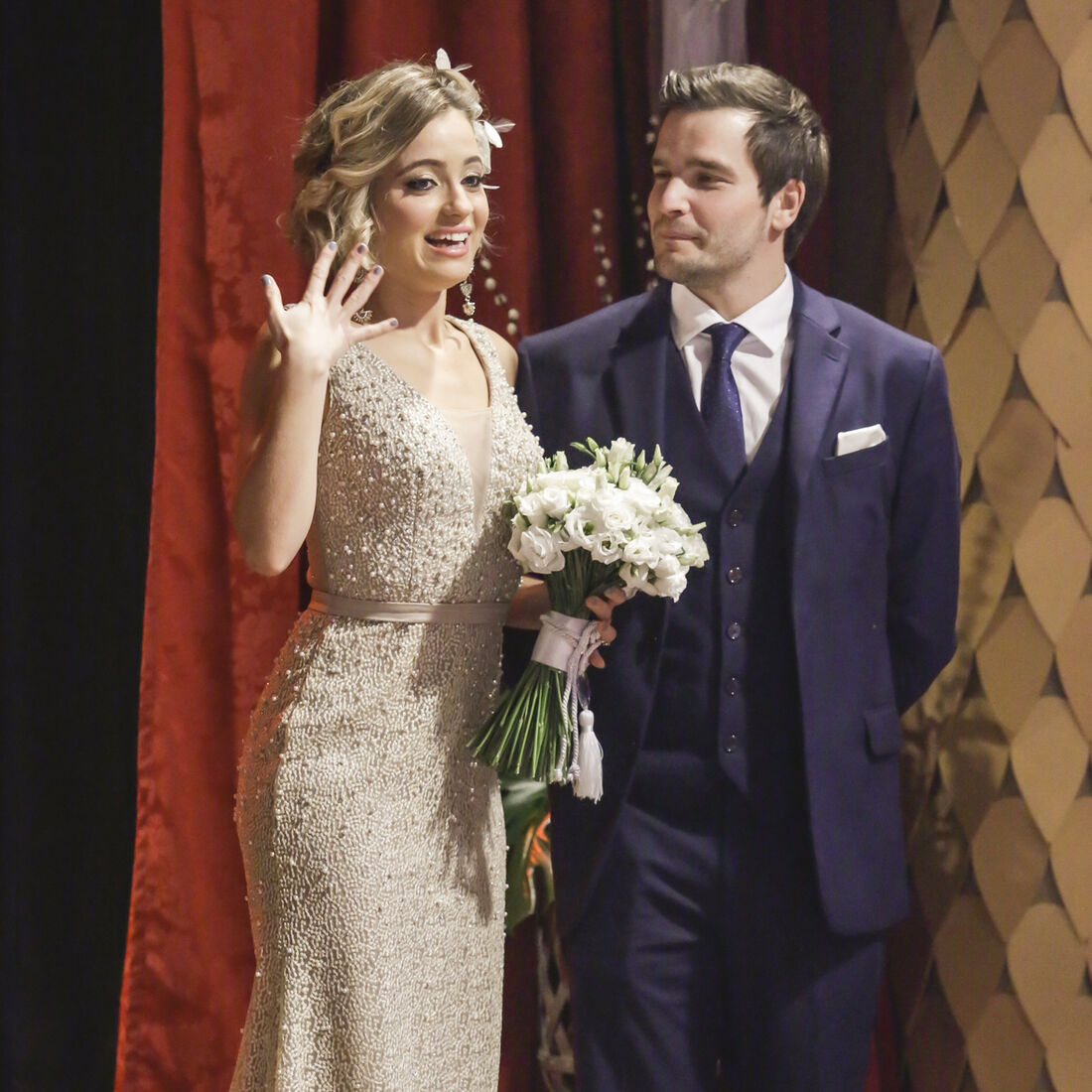 Vestido de noiva de Sofia, usado por Patrícia Tavares noutra novela da SIC