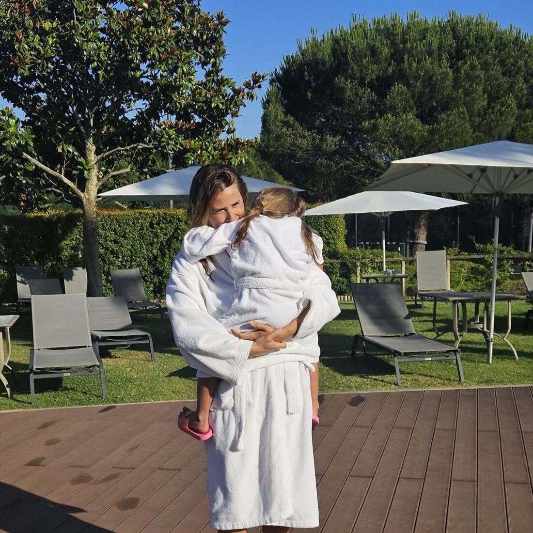 Sílvia Alberto partilha momentos de família com Iñigo Pérez e os filhos Pedro e Emília