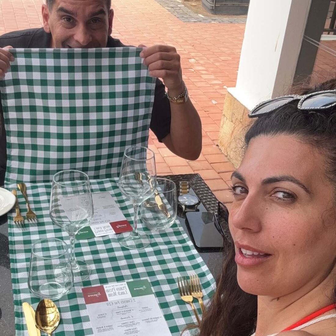 Nelson e Carla desfrutam de romance em Cabo Verde após Casados à Primeira Vista.
