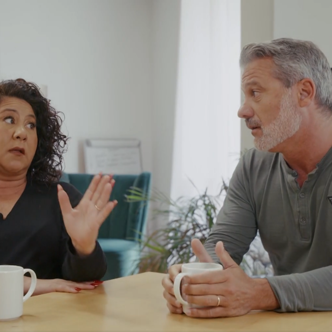 Rute sugere entrada de 'ex' no programa 'Casados', João reage