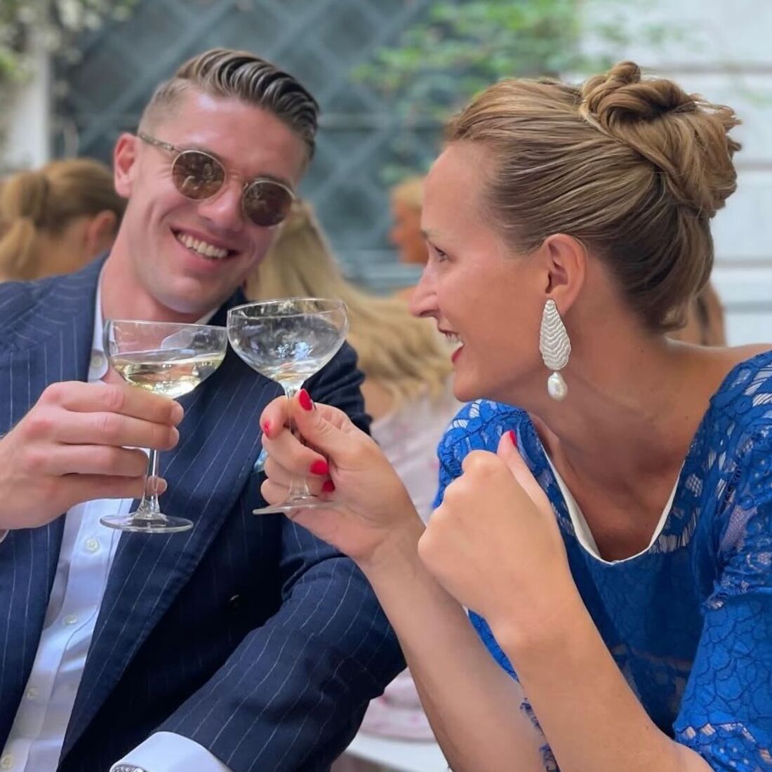 Viktor Gyökeres e Katarina Larsson juntos em Copenhaga num dia especial