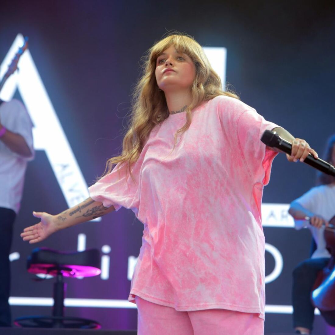 Carolina Deslandes em palco