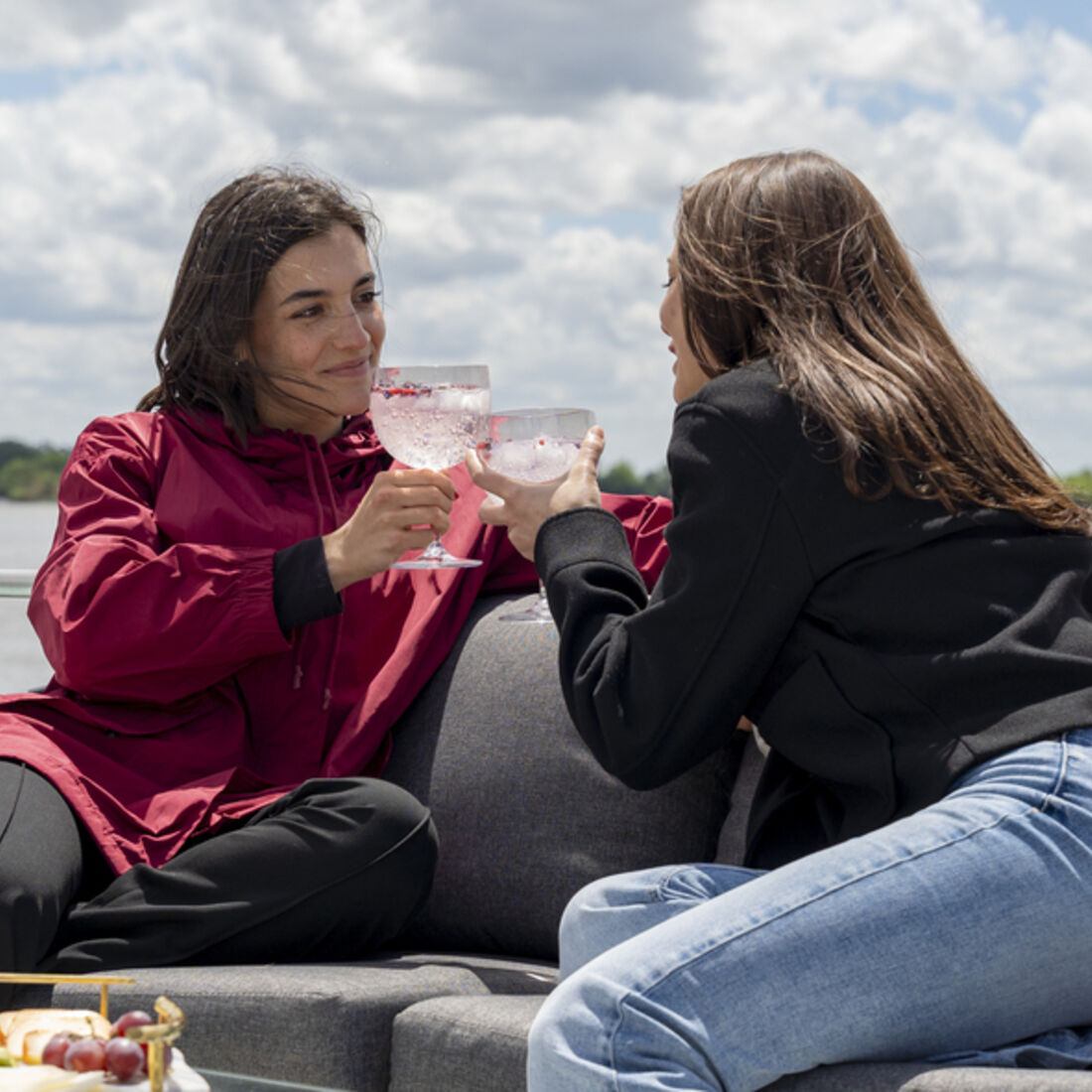 Final da temporada de A Herança: Vicente atira Beatriz e Sofia para a morte