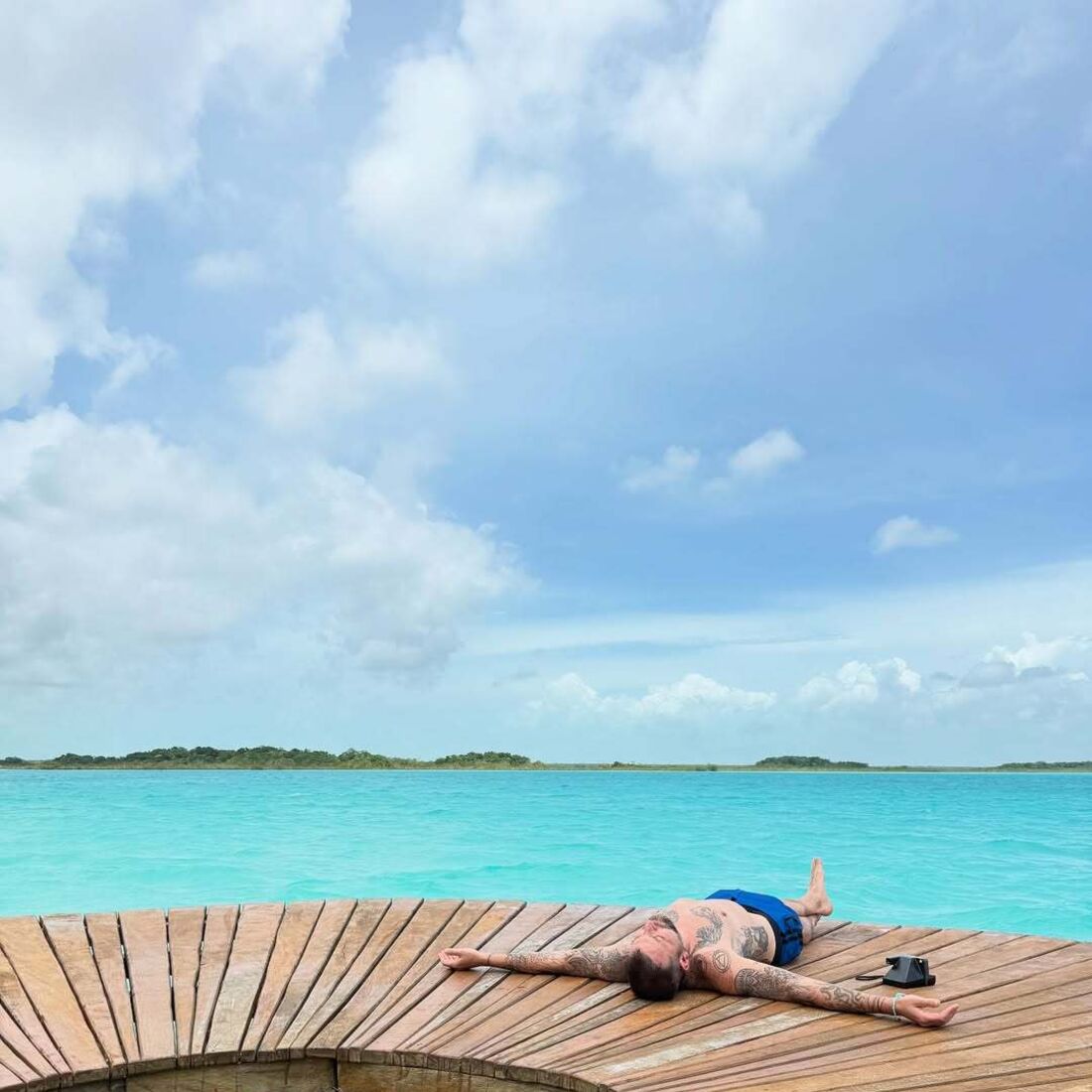 Ljubomir Stanisic de férias no México após perder contrato com a SIC e Estrela Michelin