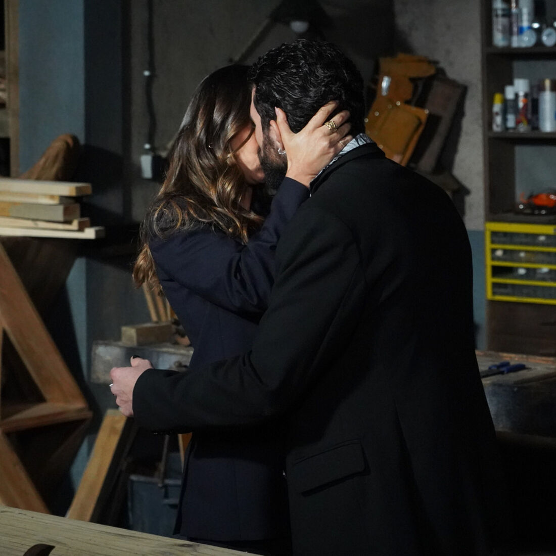 Pilar e Heitor envolvem-se num caso escaldante em 'A Herança'