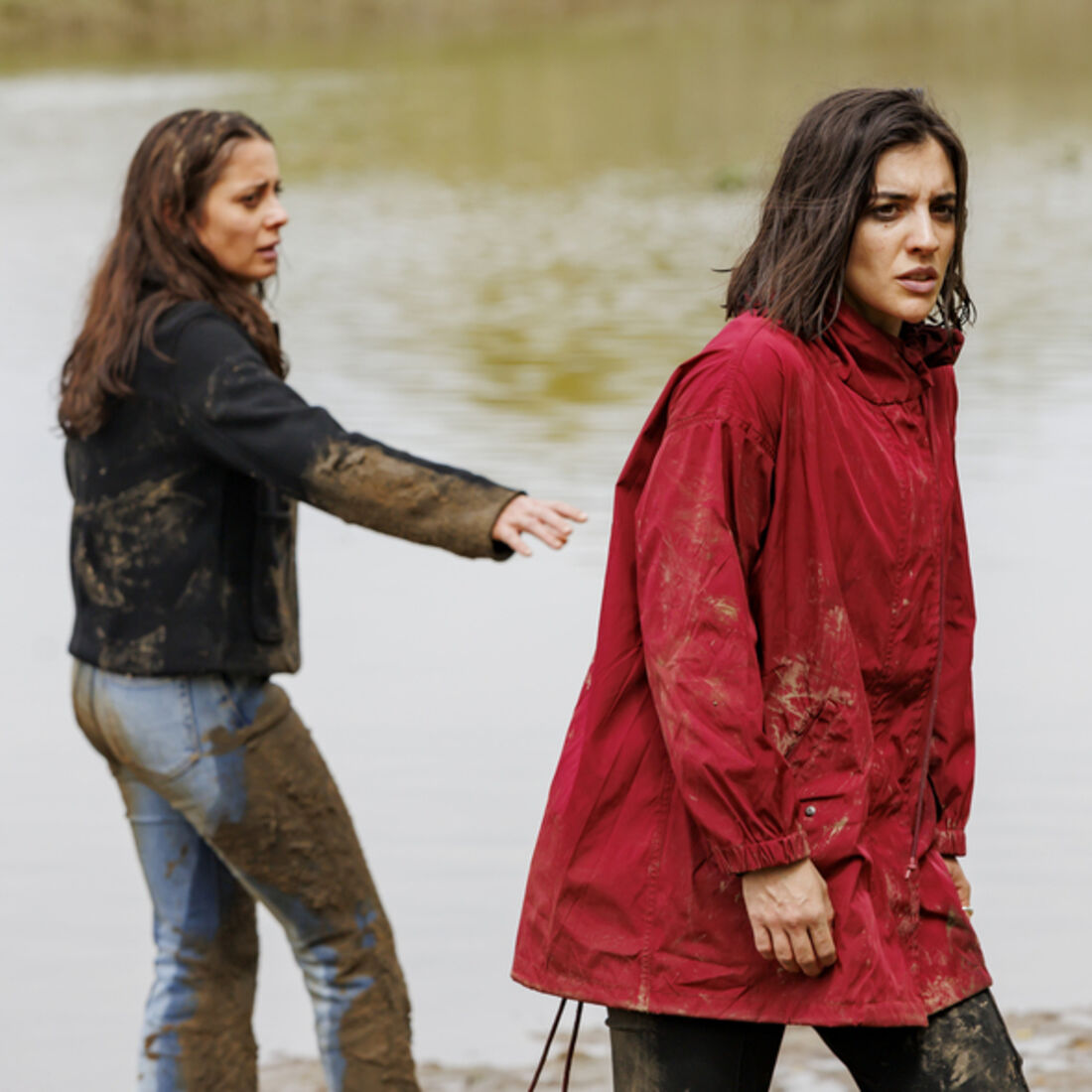 Sofia e Beatriz enfrentam um pesadelo numa ilha deserta após escaparem ao afogamento