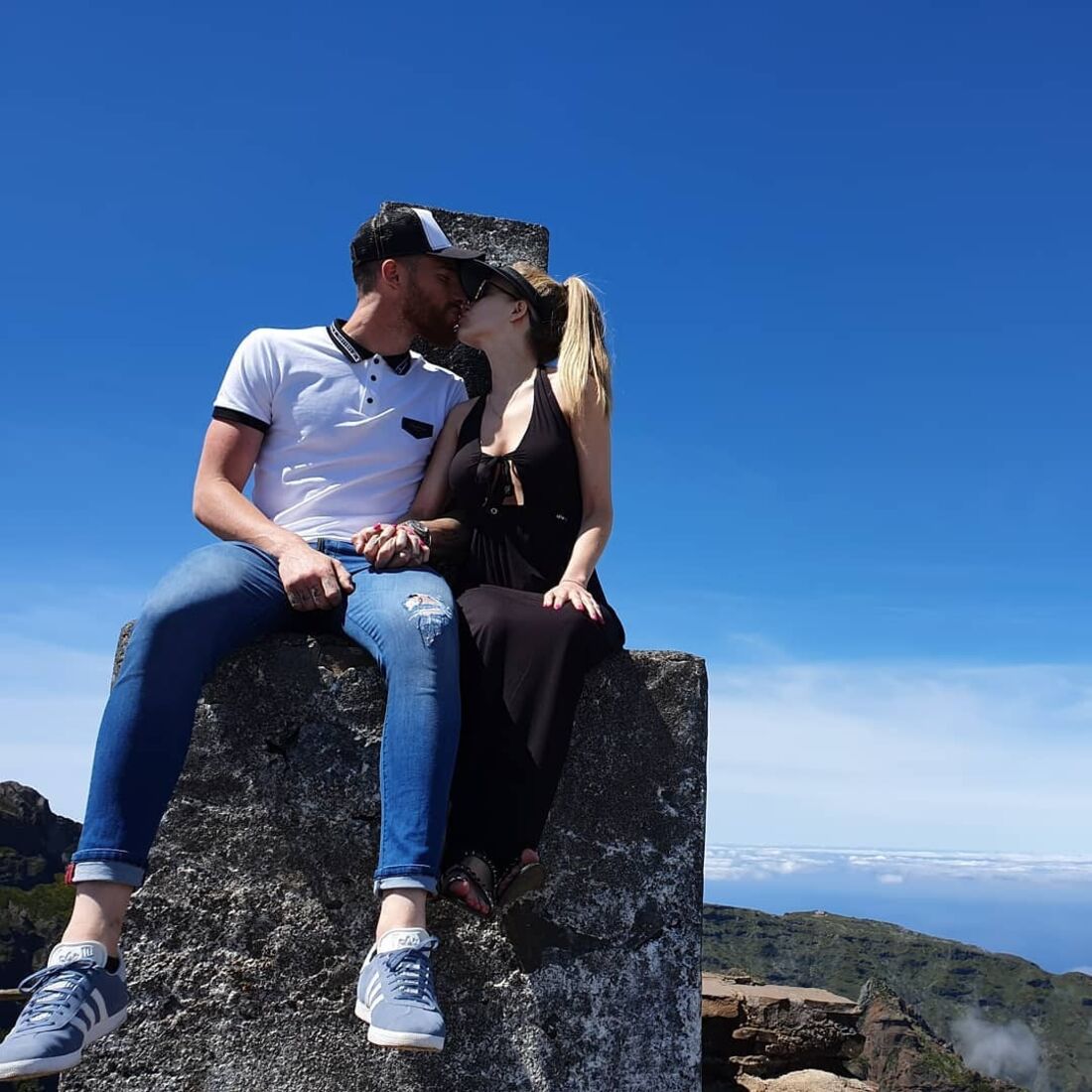 José Sá e Raquel Jacob celebram o amor com festa de arromba