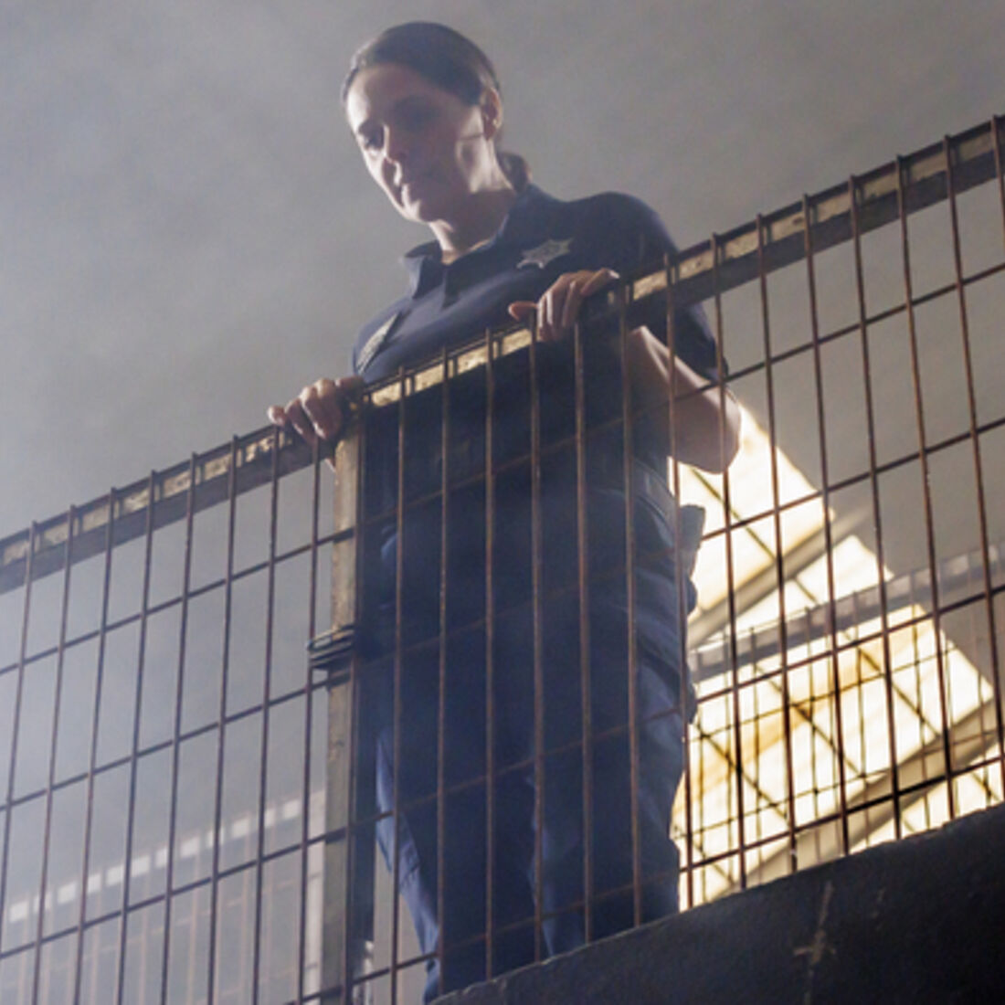 Na prisão, Olga planeia vingança contra Helena