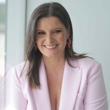 Chutada para canto há um ano, Maria Botelho Moniz é o trunfo secreto para meter a TVI na liderança: como a apresentadora deu a volta após ser substituída por Cristina Ferreira
