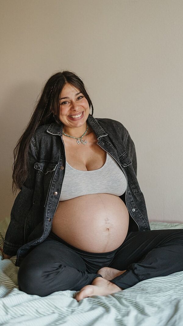 Vanessa Ferreira celebra nascimento da filha Serena após aborto