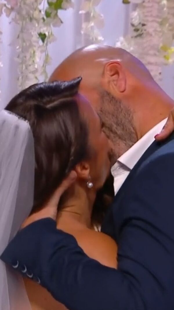 Casamento de Raquel e João Ricardo emociona no final de Casados à Primeira Vista